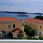 Feelhvar Along Bluelagoon Hvar Town