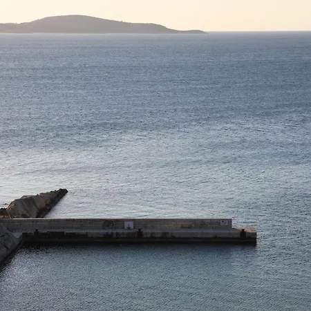 아파트 Feelhvar Along Bluelagoon 흐바르