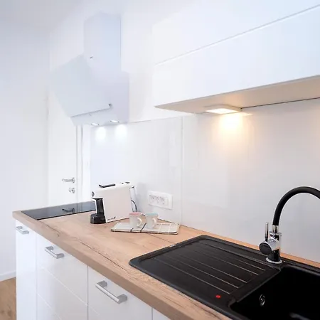 Feelhvar Along Bluelagoon Apartamento *